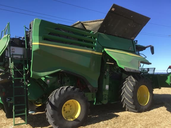 Image of John Deere X9 1000 equipment image 1