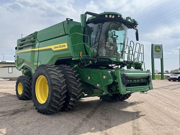 2022 John Deere X9 1000 Equipment Image0