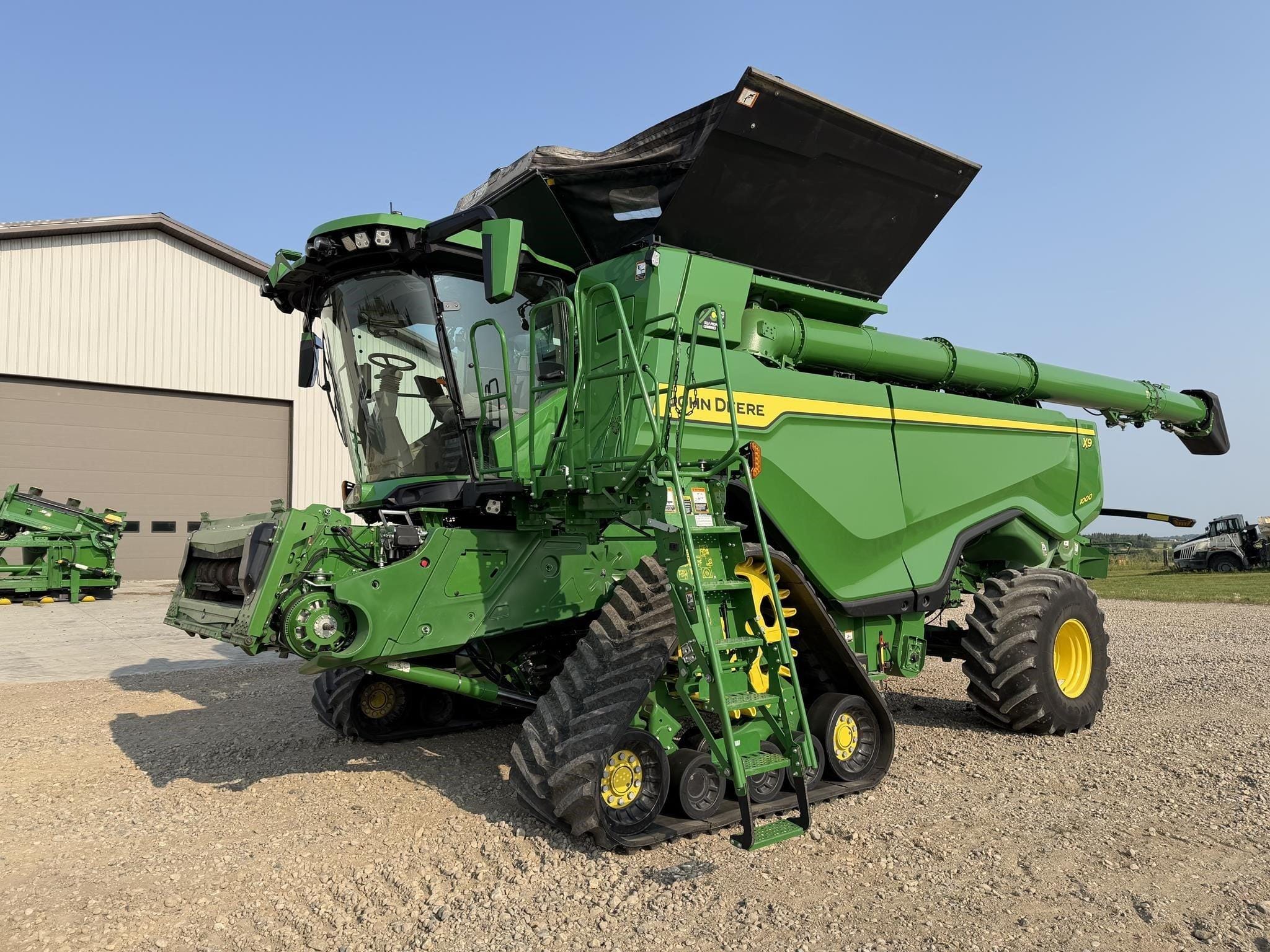 2022 John Deere X9 1000 Equipment Image0