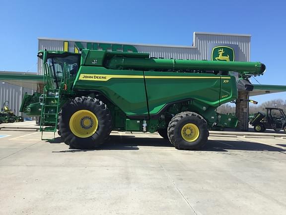 Image of John Deere X9 1000 Primary image