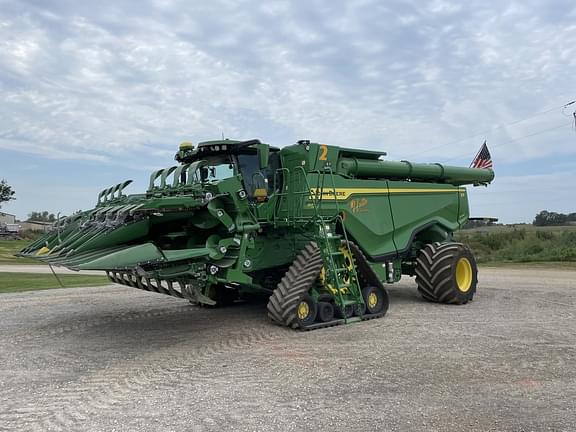 Image of John Deere X9 1000 Primary image