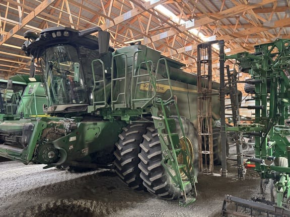 2022 John Deere X9 1000 Equipment Image0