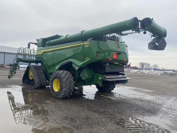 Image of John Deere X9 1000 equipment image 1