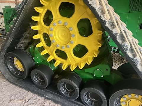 Image of John Deere X9 1000 equipment image 1