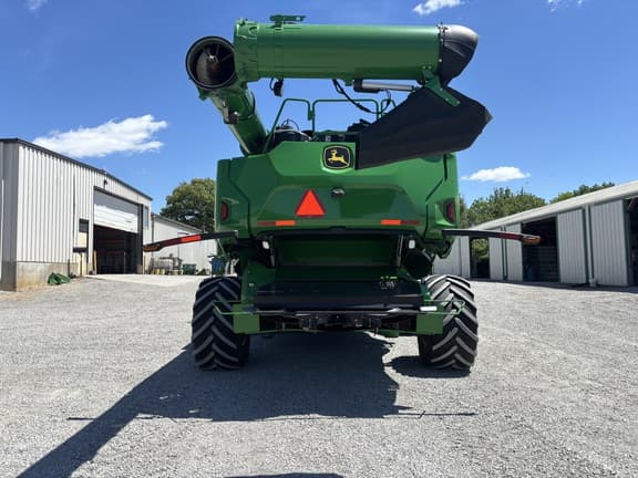 Image of John Deere X9 1000 equipment image 3