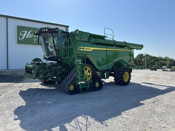 2022 John Deere X9 1000 Equipment Image0