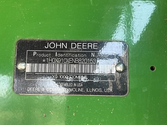 Image of John Deere X9 1000 equipment image 1