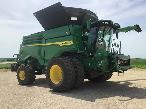 2022 John Deere X9 1000 Equipment Image0