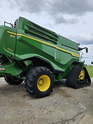 Image of John Deere X9 1000 equipment image 1