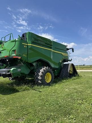 Image of John Deere X9 1000 equipment image 4