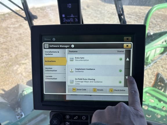 Image of John Deere X9 1000 equipment image 3