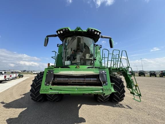 Image of John Deere X9 1000 equipment image 4