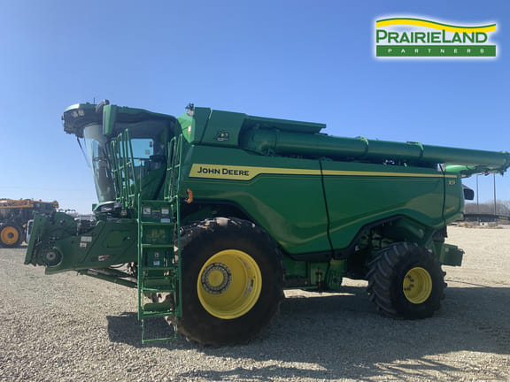 2022 John Deere X9 1000 Equipment Image0