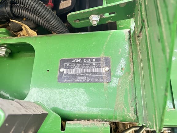 Image of John Deere X9 1000 equipment image 4