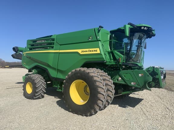 Image of John Deere X9 1000 equipment image 1