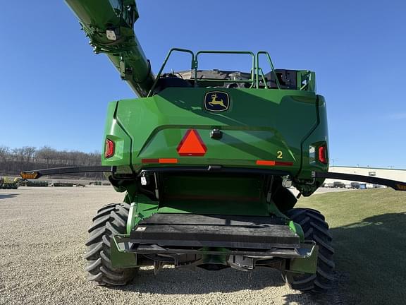 Image of John Deere X9 1000 equipment image 3