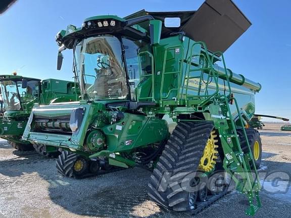 Image of John Deere X9 1000 equipment image 1