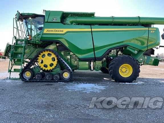 Image of John Deere X9 1000 equipment image 3