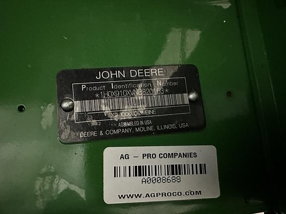 Image of John Deere X9 1000 equipment image 1