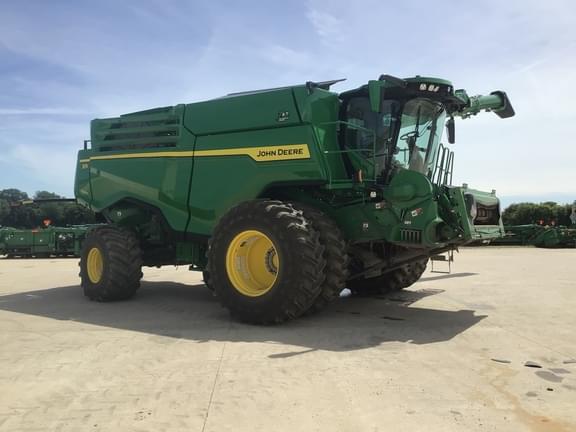 Image of John Deere X9 1000 equipment image 3