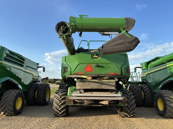 Image of John Deere X9 1000 equipment image 4