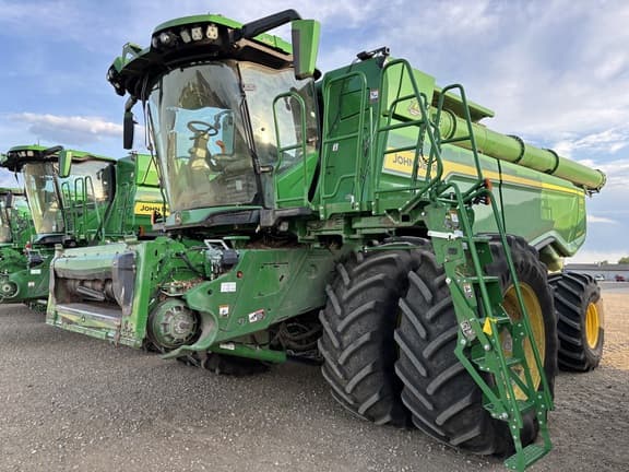 Image of John Deere X9 1000 Primary image