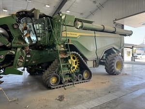 2022 John Deere X9 1000 Image