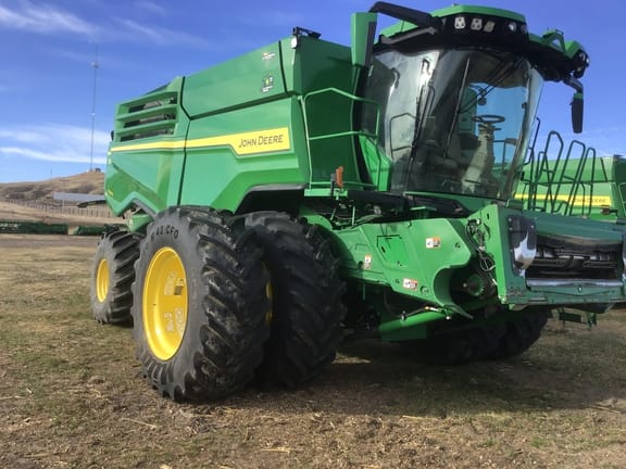 2022 John Deere X9 1000 Equipment Image0