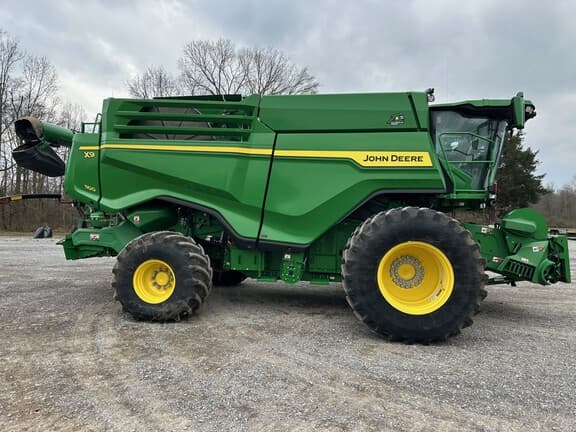 Image of John Deere X9 1100 equipment image 4