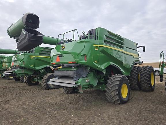 Image of John Deere X9 1100 equipment image 3