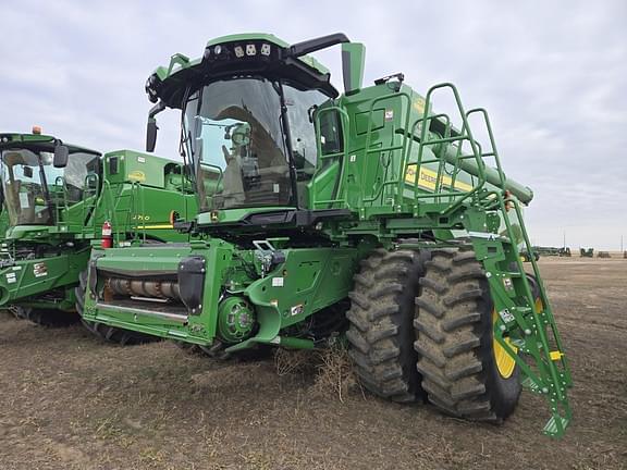 Image of John Deere X9 1100 equipment image 1