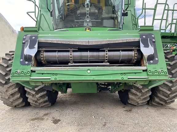 Image of John Deere X9 1100 equipment image 4