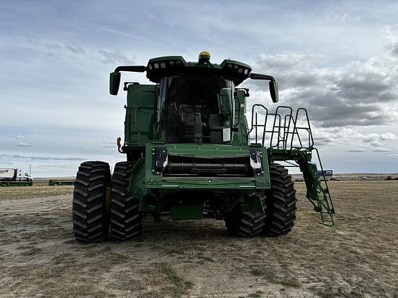 Image of John Deere X9 1100 equipment image 2