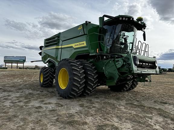 Image of John Deere X9 1100 equipment image 1