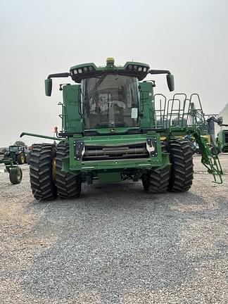 Image of John Deere X9 1100 equipment image 4