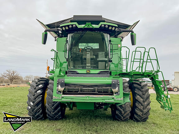 Image of John Deere X9 1100 equipment image 1