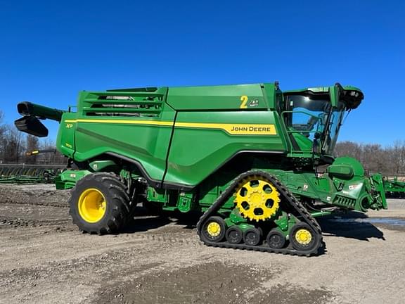 Image of John Deere X9 1100 Primary image