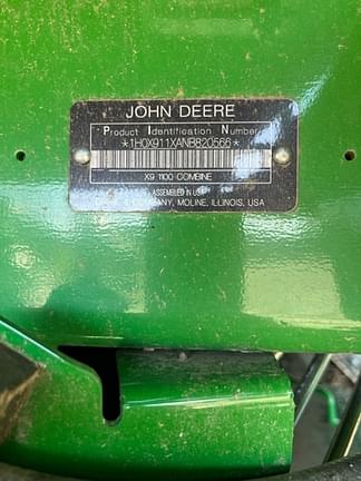 Image of John Deere X9 1100 equipment image 1