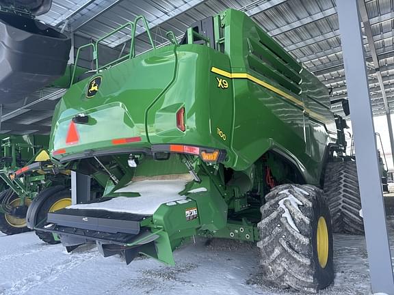 Image of John Deere X9 1100 equipment image 4