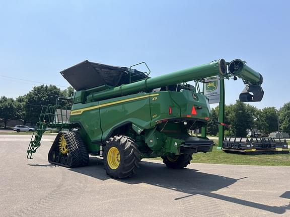 Image of John Deere X9 1100 equipment image 4
