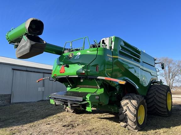 Image of John Deere X9 1100 equipment image 3