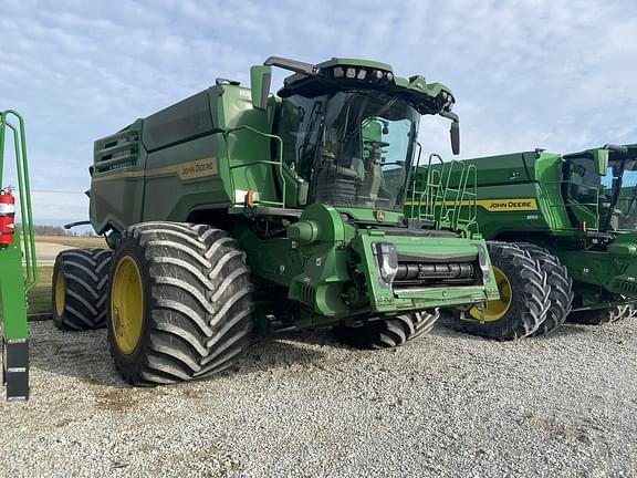 Image of John Deere X9 1100 equipment image 3