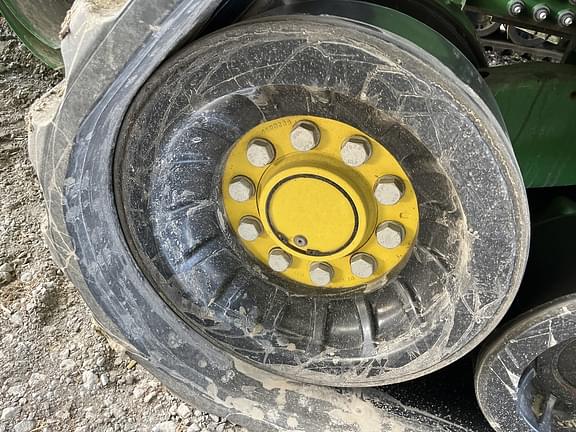 Image of John Deere X9 1100 equipment image 3