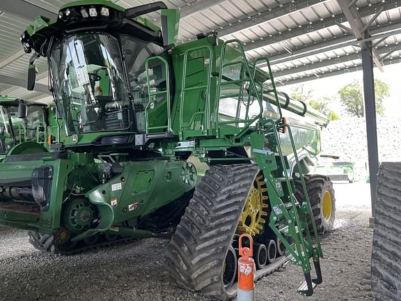Image of John Deere X9 1100 Primary image