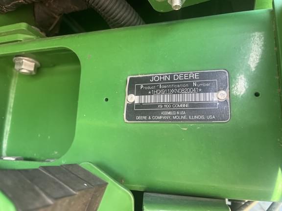 Image of John Deere X9 1100 equipment image 1