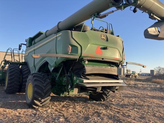 Image of John Deere X9 1100 Image 1