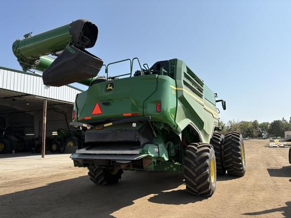 Image of John Deere X9 1100 equipment image 3