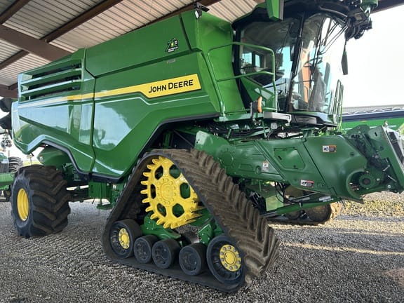 2022 John Deere X9 1100 Equipment Image0
