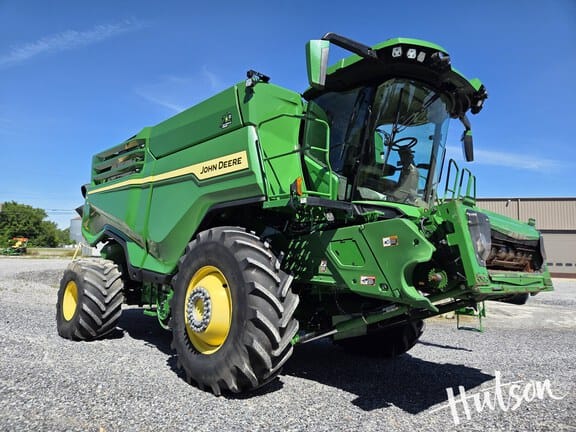 2022 John Deere X9 1100 Equipment Image0