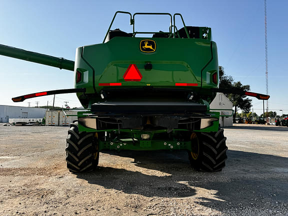 Image of John Deere X9 1100 equipment image 3